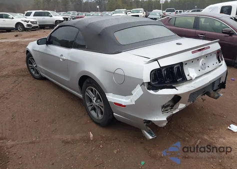 2013 Ford Mustang V6 Premium z USA, uszkodzony, nr VIN 1ZVBP8EM5D5264836